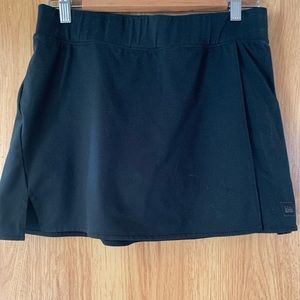REI black skirt size small
